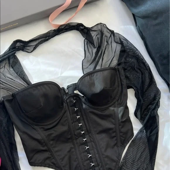 Mina black corset - Picture 4 of 4